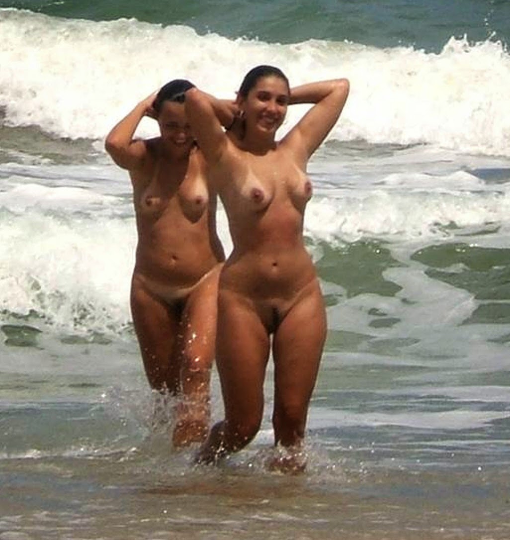 Fique agora com as 20 fotos de novinhas peladas na praia do dia 